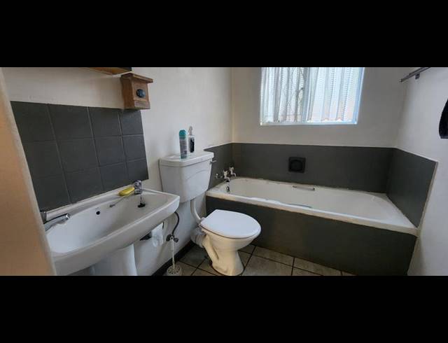 3 BEDROOM HOUSE FOR SALE IN CLARINA